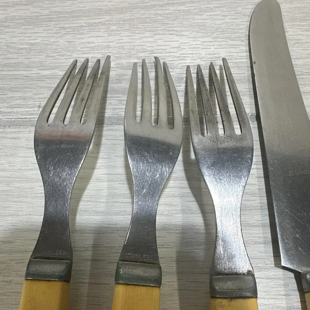 STA-BRITE Stainless Cutlery 3 Forks 3 Knives Bakelite Handle Vintage 1930-50s